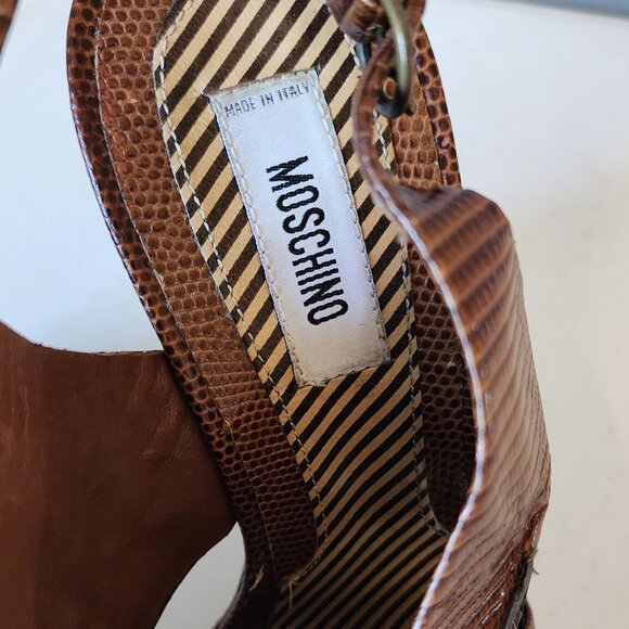 Moschino "EUC" - Picture 4 of 16